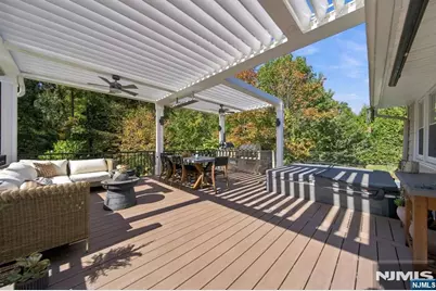 150 Airmont Avenue, Mahwah, NJ 07430 - Photo 45