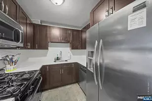2000 Linwood Ave 12N, Fort Lee, NJ 07024 - Photo 7