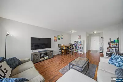 2000 Linwood Avenue 12N #12N, Fort Lee, NJ 07024 - Photo 3