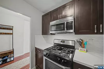 2000 Linwood Avenue 12N #12N, Fort Lee, NJ 07024 - Photo 9
