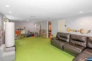 294 Continental Ave, River Edge, NJ 07661 - Photo 11