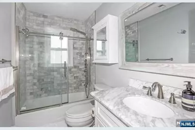 294 Continental Avenue, River Edge, NJ 07661 - Photo 17