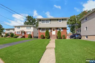 113 Rochelle Parkway 2, Saddle Brook Township, NJ 07663 - Photo 1