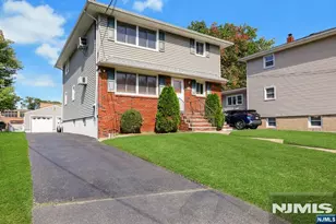 113 Rochelle Parkway 2, Saddle Brook Township, NJ 07663 - Photo 3