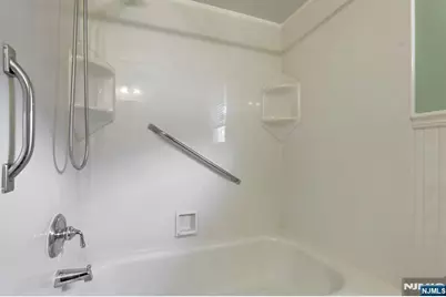 113 Rochelle Parkway 2 #2, Saddle Brook Township, NJ 07663 - Photo 17