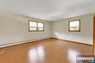 113 Rochelle Parkway 2, Saddle Brook Township, NJ 07663 - Photo 13