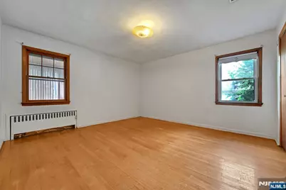 153 Orient Way, Lyndhurst Township, NJ 07071 - Photo 13