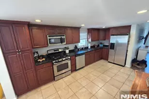 190 Stevens Ave First Floor, Cedar Grove, NJ 07009 - Photo 5