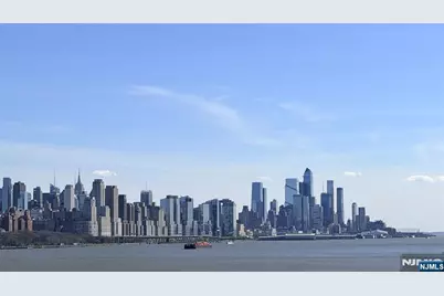 6407 City Place 6407 #6407, Edgewater, NJ 07020 - Photo 3