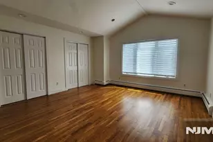 2425 1st St, Fort Lee, NJ 07024 - Photo 17