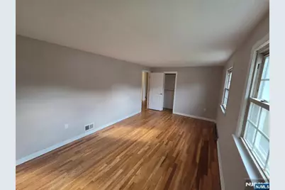 857 Pompton Avenue, Cedar Grove, NJ 07009 - Photo 5