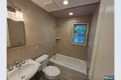 857 Pompton Avenue, Cedar Grove, NJ 07009 - Photo 11