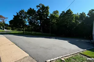 857 Pompton Ave, Cedar Grove, NJ 07009 - Photo 17