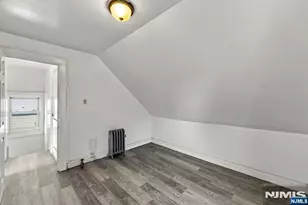61 Rose Terrace, Newark, NJ 07108 - Photo 7