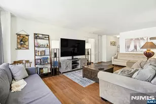 2077 Center Ave 7E, Fort Lee, NJ 07024 - Photo 7
