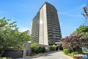 2077 Center Ave 7E, Fort Lee, NJ 07024 - Photo 23