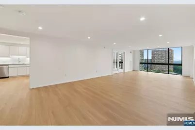 1512 Palisade Avenue 16G #16G, Fort Lee, NJ 07024 - Photo 9