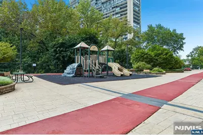 1512 Palisade Avenue 16G #16G, Fort Lee, NJ 07024 - Photo 39