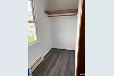 1149 Inwood Terrace 2nd Floor #2nd floor, Fort Lee, NJ 07024 - Photo 9