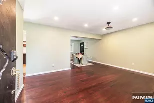 7 Fox Hill Dr, Franklin, NJ 07416 - Photo 9