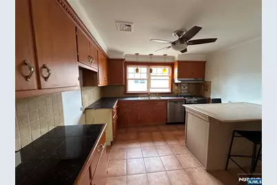 209 8th Street 1 #1, Fairview, NJ 07022 - Photo 11