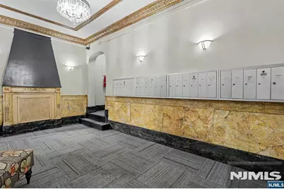 303 Hamilton Place A4 #A4, Hackensack, NJ 07601 - Photo 5
