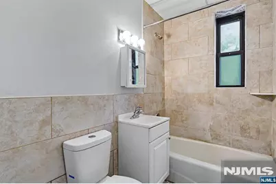 303 Hamilton Place A4 #A4, Hackensack, NJ 07601 - Photo 13