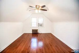 218 Hickory Ave, Bergenfield, NJ 07621 - Photo 17