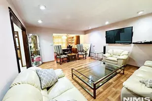 34 Cathy Ann Ct, Wayne, NJ 07470 - Photo 9