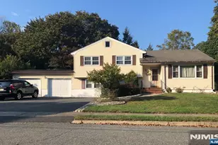 34 Cathy Ann Ct, Wayne, NJ 07470 - Photo 1