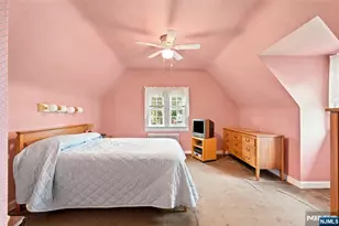 688 Bogert Rd, River Edge, NJ 07661 - Photo 29