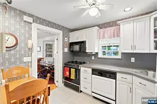688 Bogert Rd, River Edge, NJ 07661 - Photo 17
