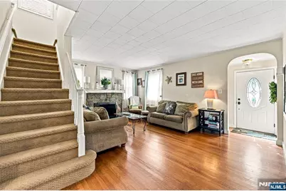 253 Birchwood Road, New Milford, NJ 07646 - Photo 7