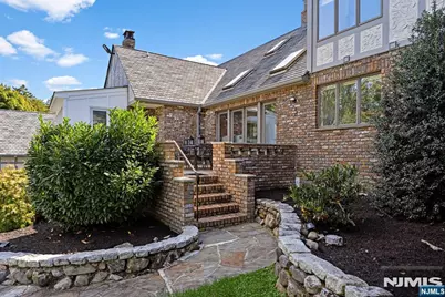 7 Christopher Place, Saddle River, NJ 07458 - Photo 9