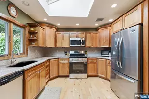 63 Manito Ave, Oakland, NJ 07436 - Photo 9