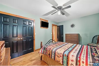 63 Manito Avenue, Oakland, NJ 07436 - Photo 15