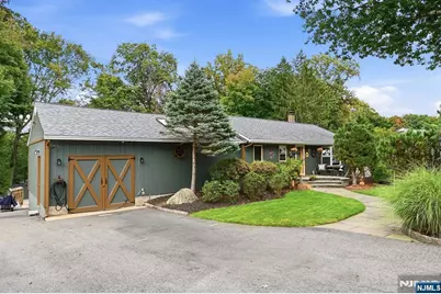 63 Manito Avenue, Oakland, NJ 07436 - Photo 3