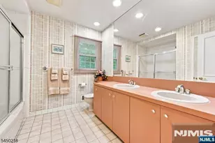 18 Druid Hill Dr, Parsippany, NJ 07054 - Photo 31