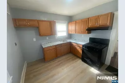 133 Willowdale Avenue, Montclair, NJ 07042 - Photo 17