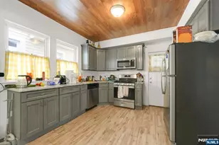 42 Willow St, Montclair, NJ 07042 - Photo 21