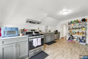 42 Willow St, Montclair, NJ 07042 - Photo 33