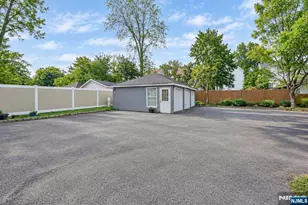 42 Willow St, Montclair, NJ 07042 - Photo 39