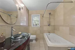 612 Floyd St, Englewood Cliffs, NJ 07632 - Photo 35