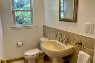 27 Greenway Ct, Closter, NJ 07624 - Photo 9