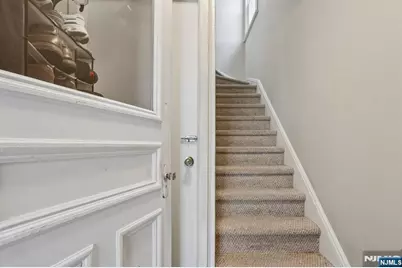 978 Franklin Turnpike, Allendale, NJ 07401 - Photo 5