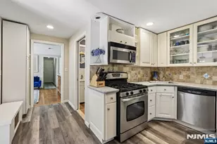 978 Franklin Turnpike, Allendale, NJ 07401 - Photo 7