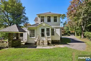 978 Franklin Turnpike, Allendale, NJ 07401 - Photo 45