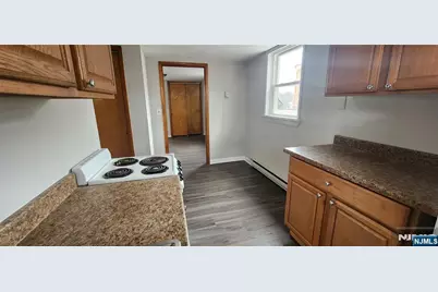 229-233 Park 10 #10, East Rutherford, NJ 07073 - Photo 5