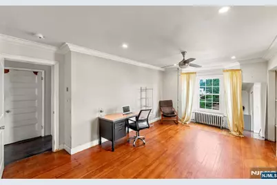 44 Vanderbeck Place, Hackensack, NJ 07601 - Photo 17