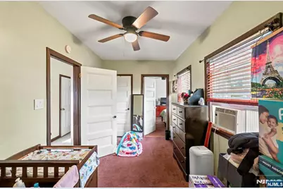 44 Vanderbeck Place, Hackensack, NJ 07601 - Photo 33